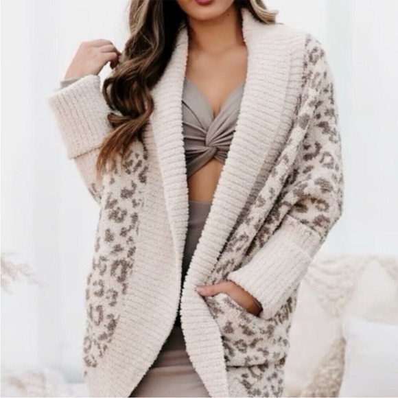 Sweet Lovely by Jen Leopard
Pattern Sweater Cardigan M/L - Picture 5 of 7